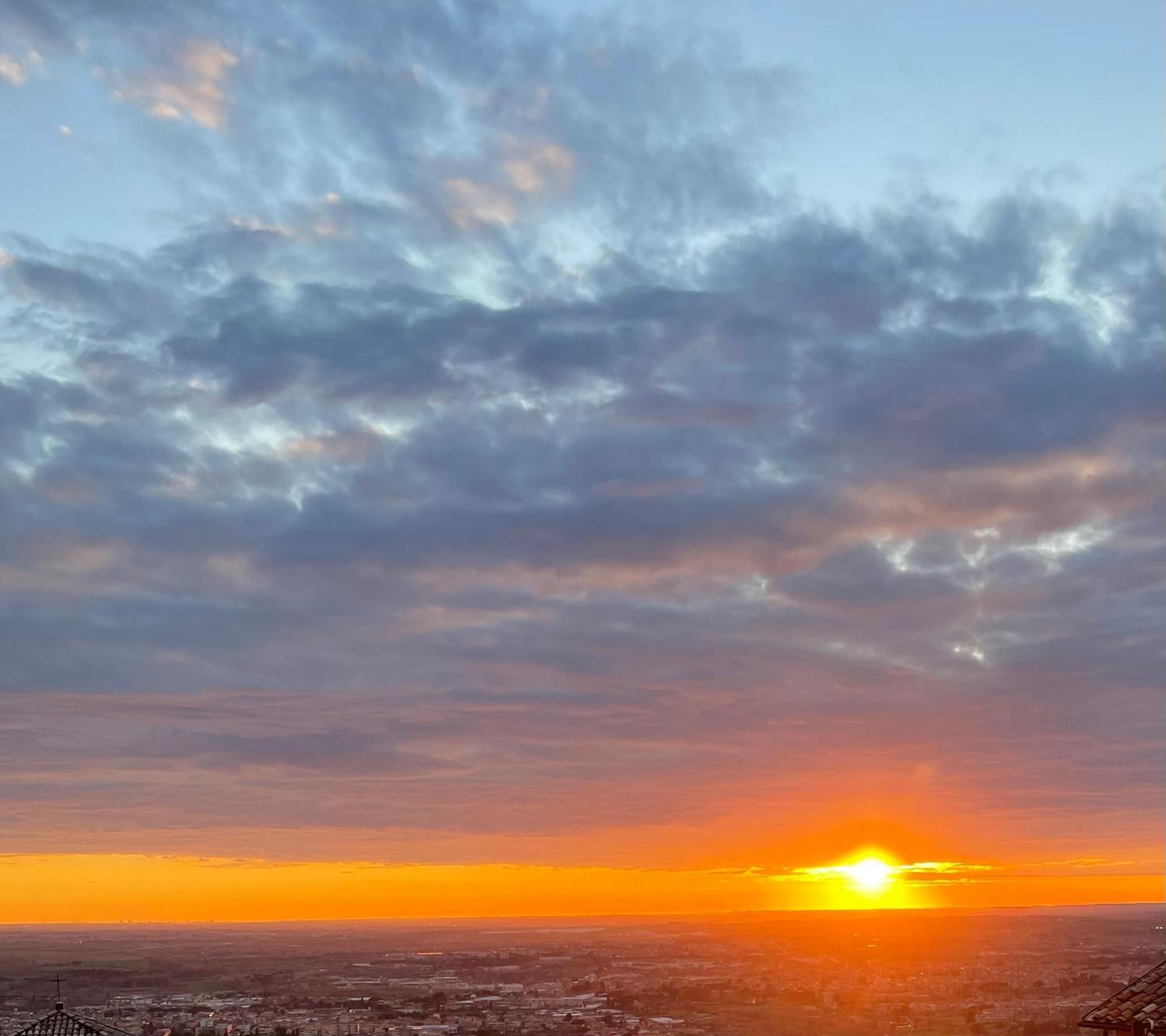 Apartamento Il Tramonto Su Tívoli Exterior foto